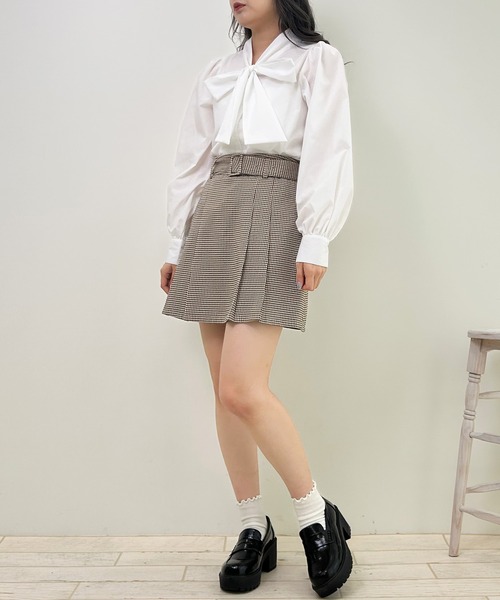 INGNI（イング）の「ボウタイ長袖／ブラウス（シャツ/ブラウス・レディース・ブラック/オフホワイト・M）」の11枚目の写真