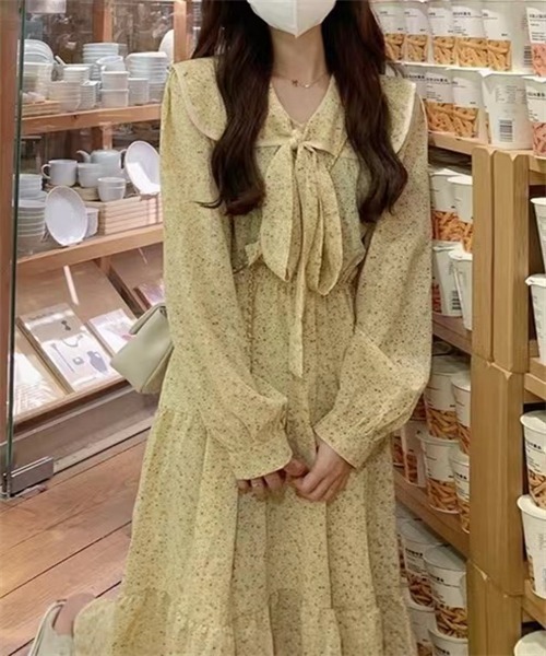 FREE STYLISTS(フリー スタイリスト)の「ボウタイティアード小花柄ロングワンピース(ワンピース・レディース・ブラック/ライトイエロー・S/M/L)」の16枚目の写真