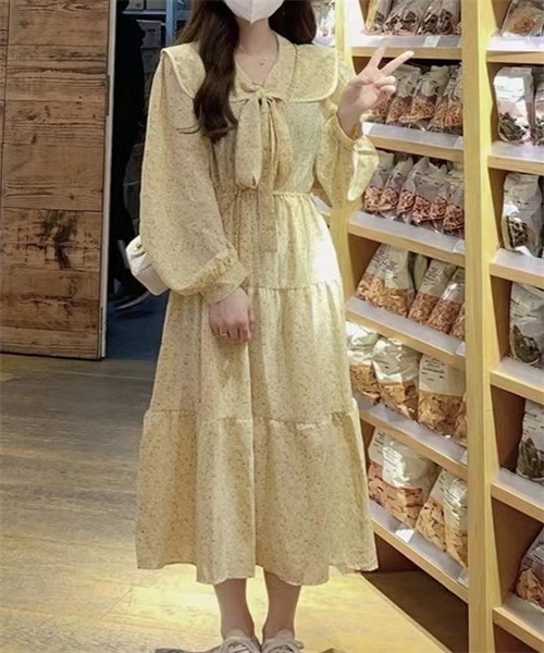 FREE STYLISTS(フリー スタイリスト)の「ボウタイティアード小花柄ロングワンピース(ワンピース・レディース・ブラック/ライトイエロー・S/M/L)」の15枚目の写真