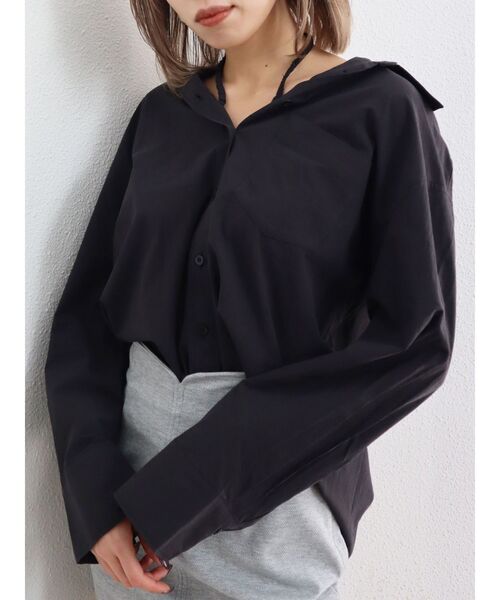 EMODA（エモダ）の「2WAYホルターオーバーシャツ（シャツ/ブラウス・レディース・ブラック/ホワイト/ブルー・FREE）」の11枚目の写真