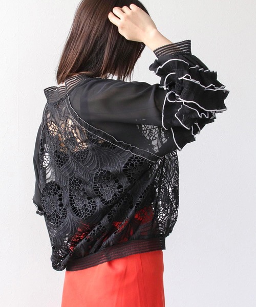 Three Four Time(スリーフォータイム)の「フリルスリーブレースブルゾン(ブルゾン・レディース・ブラック/オフホワイト・FREE)」の6枚目の写真