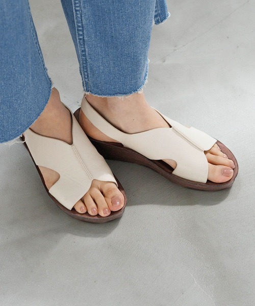 EMILIO PUCCI レザー GOCCIA APPLIQUE' フラット サンダル レザーフラットシューズ | Piu di aranciato（ピウディアランチ