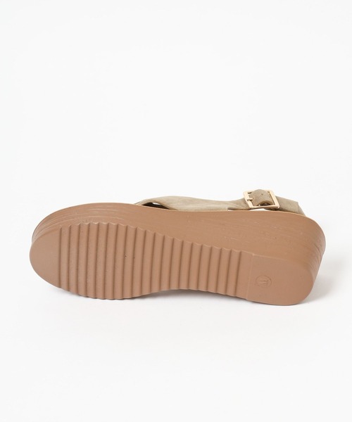 LEPSIM(レプシィム)の「クッションウエッジカットサンダル 177106(サンダル・レディース・ブラック/ベージュ/アイボリー/グリーン系その他・SMALL/MEDIUM/LARGE)」の6枚目の写真