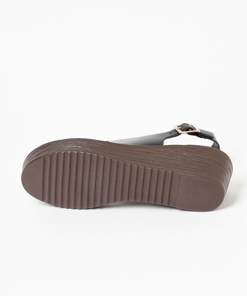 LEPSIM(レプシィム)の「クッションウエッジカットサンダル 177106(サンダル・レディース・ブラック/ベージュ/アイボリー/グリーン系その他・SMALL/MEDIUM/LARGE)」の7枚目の写真