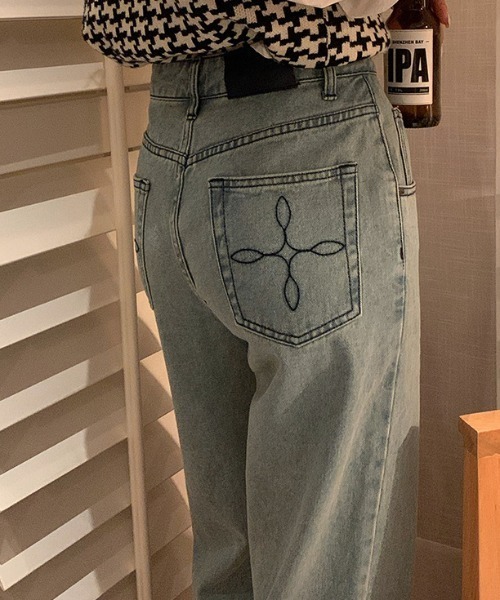 Vipoa（ヴィポア）の「Pocket embroidery denim pants（デニムパンツ・レディース・ブルー/ライトブルー・MEDIUM/LARGE/SMALL/X-LARGE）」の21枚目の写真