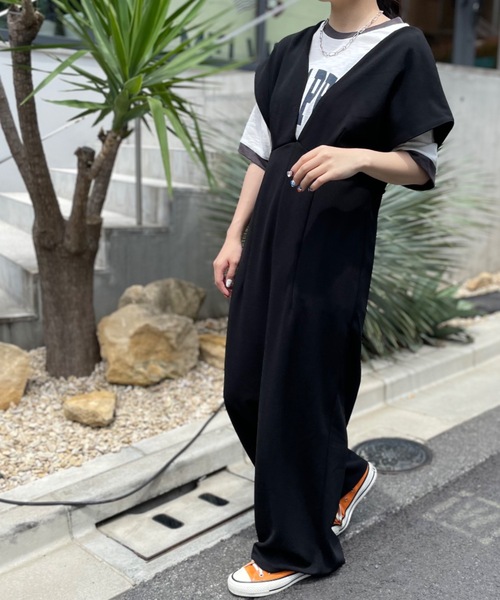 mi via loca（ミヴィアロカ）の「Vネックフレンチスリーブ