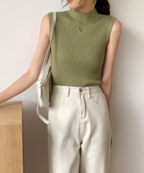 TONE SELECT GOODS（トーンセレクトグッズ）の「urbanfemine./ノースリーブニット U7037（ニット/セーター・レディース・ベージュ/ブラック/グリーン/グレー/ホワイト/イエロー・FREE）」の8枚目の写真