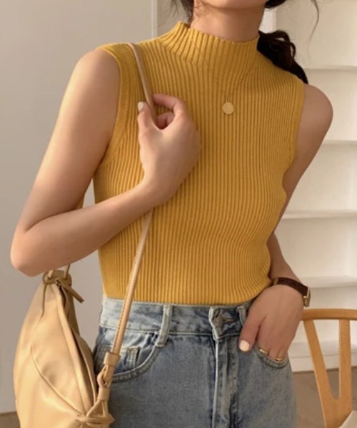 TONE SELECT GOODS（トーンセレクトグッズ）の「urbanfemine./ノースリーブニット U7037（ニット/セーター・レディース・ベージュ/ブラック/グリーン/グレー/ホワイト/イエロー・FREE）」の22枚目の写真