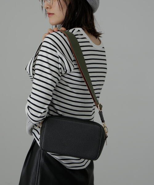 FREE'S MART（フリーズマート）の「◆Wジップバッグ（ボディバッグ/ウエストポーチ・レディース・グレー/ブラック/ホワイト・ﾌﾘ-）」の7枚目の写真