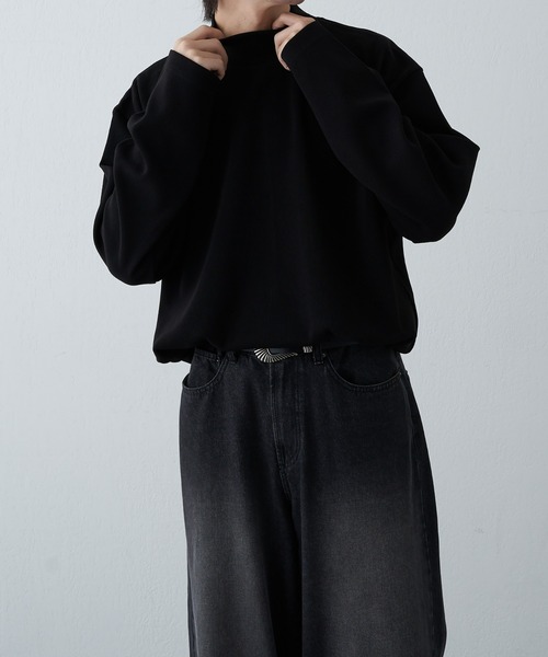 COLONY 2139(コロニートゥーワンスリーナイン)の「ドレープリブ長袖ハイネック(Tシャツ/カットソー・メンズ・ホワイト/グレー/ブラック・MEDIUM/LARGE)」の16枚目の写真