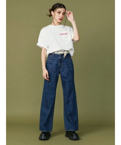 EVRIS(エヴリス)の「CONCEPTグラフィックTシャツ(Tシャツ/カットソー・レディース・グレー/ブラック/ホワイト・FREE)」の7枚目の写真