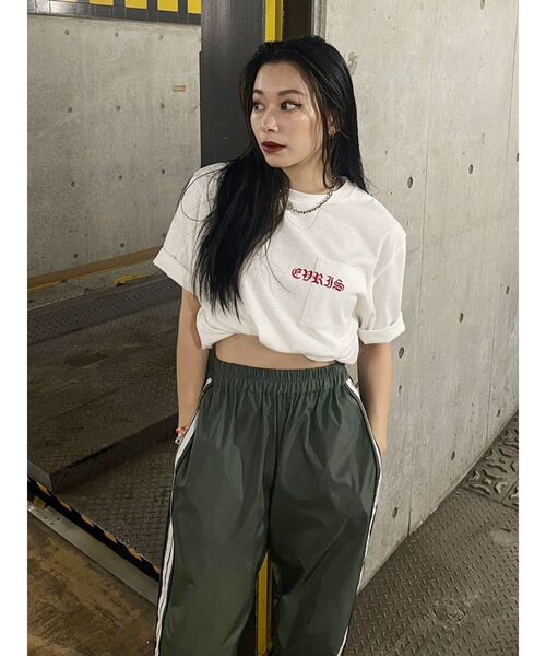 EVRIS(エヴリス)の「CONCEPTグラフィックTシャツ(Tシャツ/カットソー・レディース・グレー/ブラック/ホワイト・FREE)」の12枚目の写真