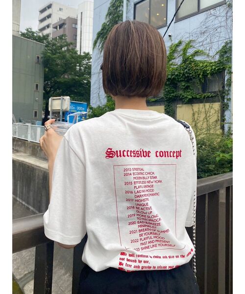 EVRIS(エヴリス)の「CONCEPTグラフィックTシャツ(Tシャツ/カットソー・レディース・グレー/ブラック/ホワイト・FREE)」の14枚目の写真