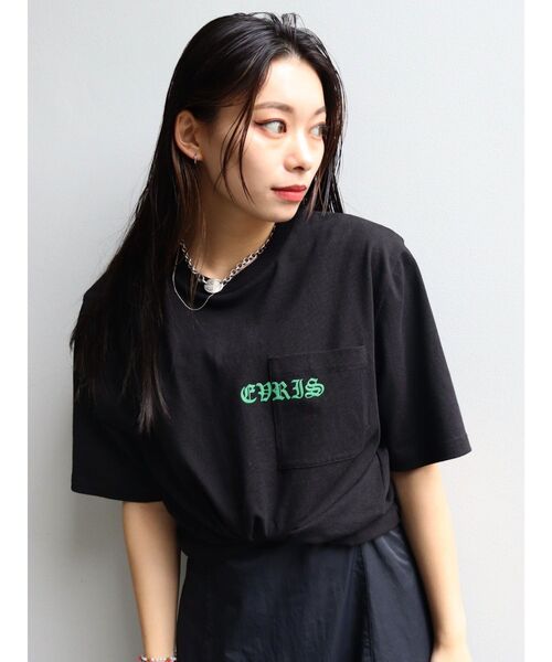 EVRIS(エヴリス)の「CONCEPTグラフィックTシャツ(Tシャツ/カットソー・レディース・グレー/ブラック/ホワイト・FREE)」の18枚目の写真