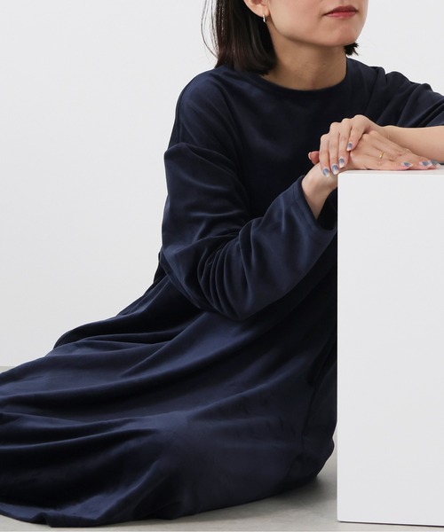 emesuelee(エメスーリー)の「ベロア風ルームワンピース 無地 花柄 ねこ柄(ルームワンピース・レディース・ネイビー系1/グレー系1/ベージュ系1/ミント/ネイビー/グレイッシュベージュ/アイボリー/ピンク/モカ/チャコールグレー・フリー)」の13枚目の写真