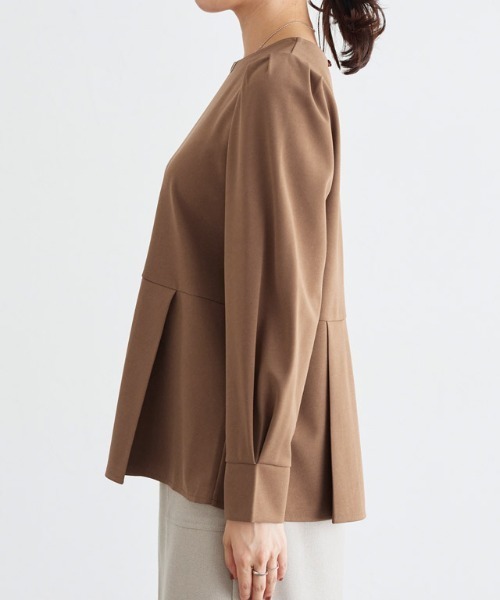 Pierrot（ピエロ）の「ペプラムTブラウス（シャツ/ブラウス・レディース・グレー/ブラック/ネイビー/オフホワイト/キャメル/ブルー・M/L）」の14枚目の写真