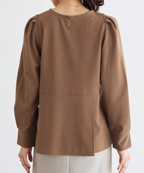 Pierrot（ピエロ）の「ペプラムTブラウス（シャツ/ブラウス・レディース・グレー/ブラック/ネイビー/オフホワイト/キャメル/ブルー・M/L）」の15枚目の写真