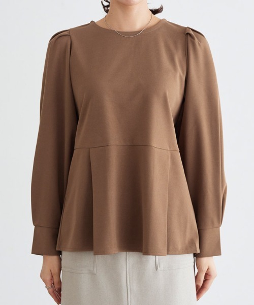 Pierrot（ピエロ）の「ペプラムTブラウス（シャツ/ブラウス・レディース・グレー/ブラック/ネイビー/オフホワイト/キャメル/ブルー・M/L）」の13枚目の写真