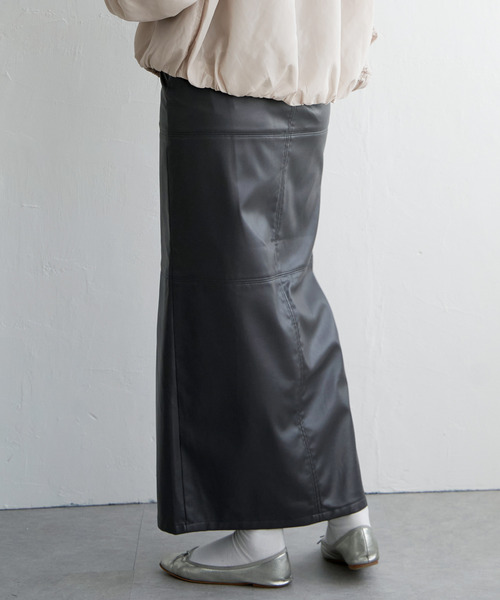 VENCEEXCHANGE(ヴァンスエクスチェンジ)の「フェイクレザーストレートスカート(スカート・レディース・チャコールグレー/ブラック・FREE)」の20枚目の写真