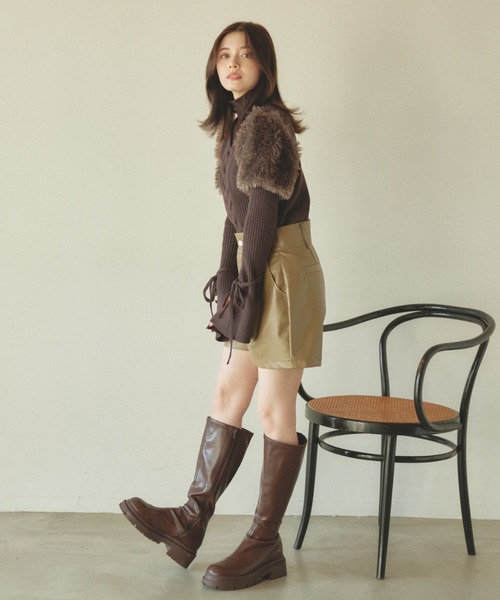 pomiii（ポミー）の「レザーショートパンツ（その他パンツ・レディース・ブラウン/アイボリー・MEDIUM/SMALL）」の15枚目の写真