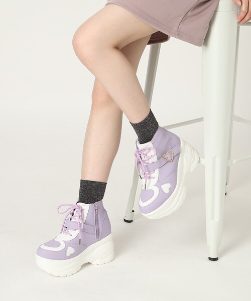 cs T&P(シーエスティーアンドピー)の「厚底ハートハイカットスニーカー(スニーカー・レディース・ブルー/ピンク系/パープル系/ブラック・L/LL/M/S)」の3枚目の写真