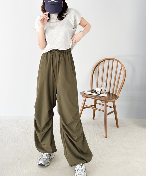 Java(ジャバ)の「《JaVa ジャバコラボ》大人のカジュアルボトムス。裾ドロストワイド オーバーサイズ パンツ(その他パンツ・レディース・ベージュ/カーキ/ブラック・MEDIUM/LARGE/X-LARGE/SMALL)」の22枚目の写真