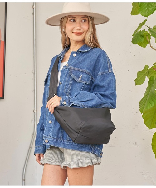 anap mimpi(アナップミンピ)の「シャーリング2WAYショルダーバッグ(ショルダーバッグ・レディース・ブラック・FREE)」の5枚目の写真