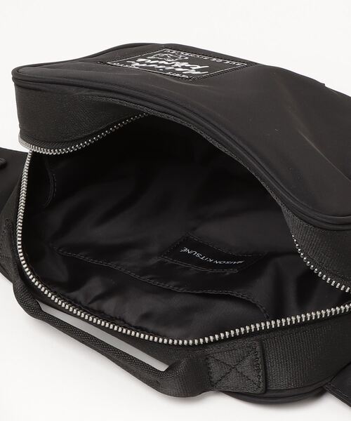 Maison Kitsune（メゾンキツネ）の「NYLON BUM BAG（ボディバッグ