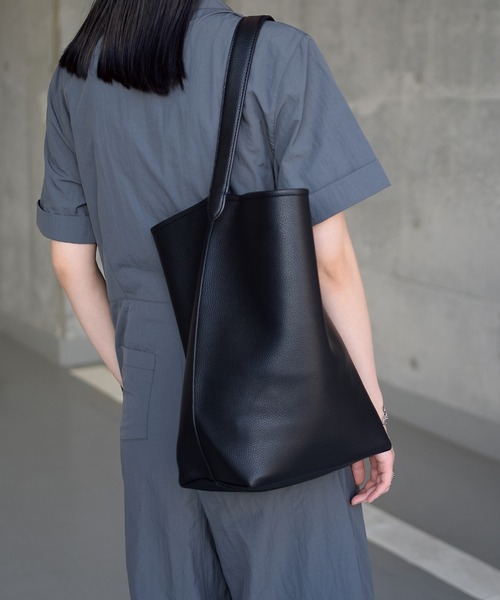 Marient(マリエント)の「One Handle Shoulder Bag(ショルダーバッグ・レディース・ブラック/ベージュ・FREE)」の15枚目の写真