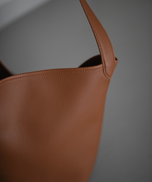 Marient(マリエント)の「One Handle Shoulder Bag(ショルダーバッグ・レディース・ブラック/ベージュ・FREE)」の20枚目の写真