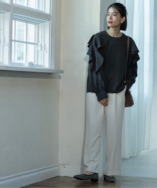 OPAQUE.CLIP(オペークドットクリップ)の「◆≪SS-LLsize≫ 裏起毛 イージーワイドストレートパンツ/ネオサーモ【蓄熱素材/洗濯機洗い可】(その他パンツ・レディース・オフホワイト/ブラック/ブルー/グレー・36/42/38/34/40)」の6枚目の写真