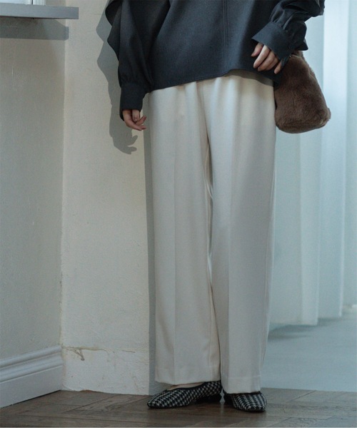 OPAQUE.CLIP(オペークドットクリップ)の「◆≪SS-LLsize≫ 裏起毛 イージーワイドストレートパンツ/ネオサーモ【蓄熱素材/洗濯機洗い可】(その他パンツ・レディース・オフホワイト/ブラック/ブルー/グレー・36/42/38/34/40)」の2枚目の写真