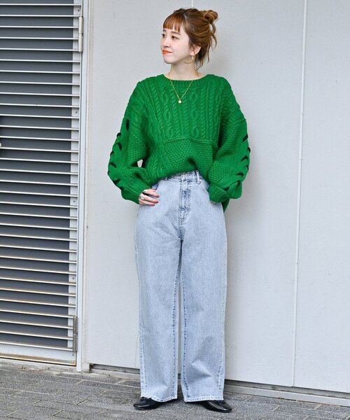 B.C STOCK(ベーセーストック)の「ミドルローライズリニアフレア5ポケット JEAN(デニムパンツ・レディース・ブルー/ブラック/ブルー系その他・MEDIUM/SMALL)」の20枚目の写真