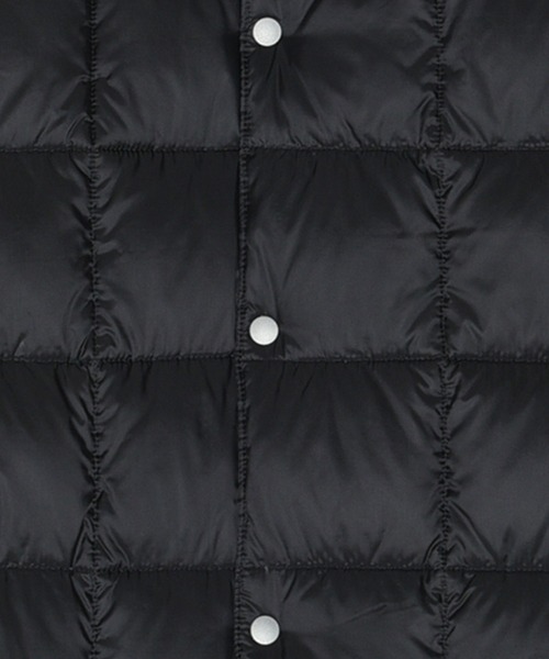 TAION（タイオン）の「【TAION】TAION-001 V NECK BUTTON DOWN VEST（ダウンベスト・メンズ・ネイビー/ブラック/カーキ/オフホワイト・M/L/XL/S）」の6枚目の写真