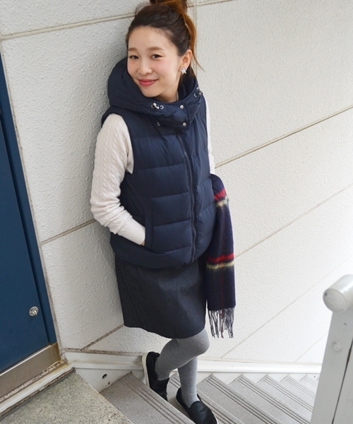 SHIPS for women（シップスフォーウィメン）の「リバーシブルダウンベスト◇（ダウンベスト・レディース・グレー/ネイビー・36/38）」の7枚目の写真