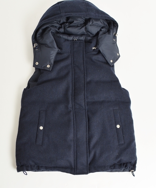 SHIPS for women（シップスフォーウィメン）の「リバーシブルダウンベスト◇（ダウンベスト・レディース・グレー/ネイビー・36/38）」の12枚目の写真