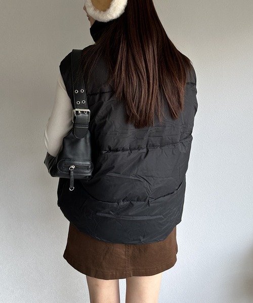 【ボリューム感が可愛い！秋冬コーデに】スタンドカラージップアップダウンベスト（ダウンベスト）｜Silly（シリー）