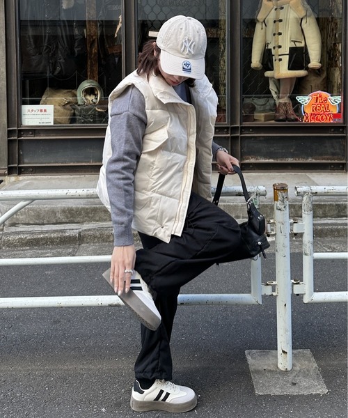 【ボリューム感が可愛い！秋冬コーデに】スタンドカラージップアップダウンベスト（ダウンベスト）｜Silly（シリー）