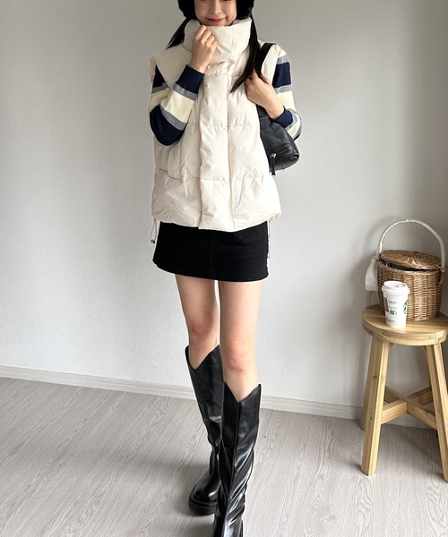 【ボリューム感が可愛い！秋冬コーデに】スタンドカラージップアップダウンベスト（ダウンベスト）｜Silly（シリー）