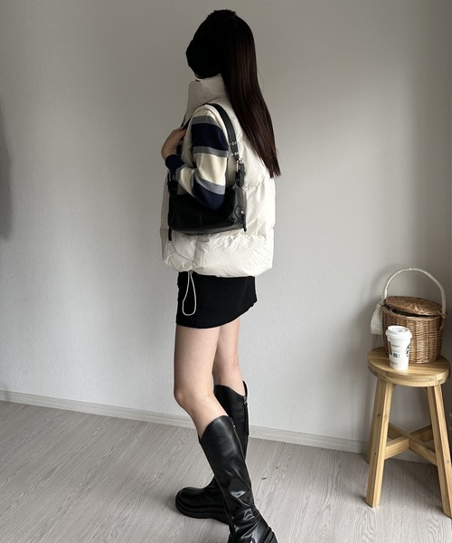 【ボリューム感が可愛い！秋冬コーデに】スタンドカラージップアップダウンベスト（ダウンベスト）｜Silly（シリー）