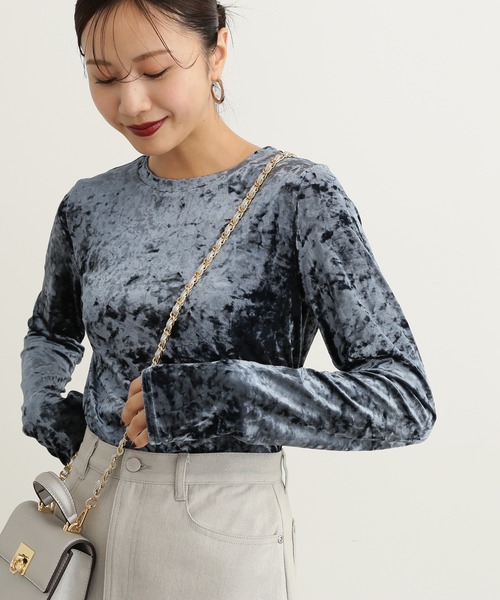 N.（N. Natural Beauty Basic）（エヌエヌナチュラルビューティーベーシック）の「◆クラッシュベロアフィンガーホールカットソー（Tシャツ/カットソー・レディース・グレー/ブルー/カーキ・MEDIUM）」の3枚目の写真