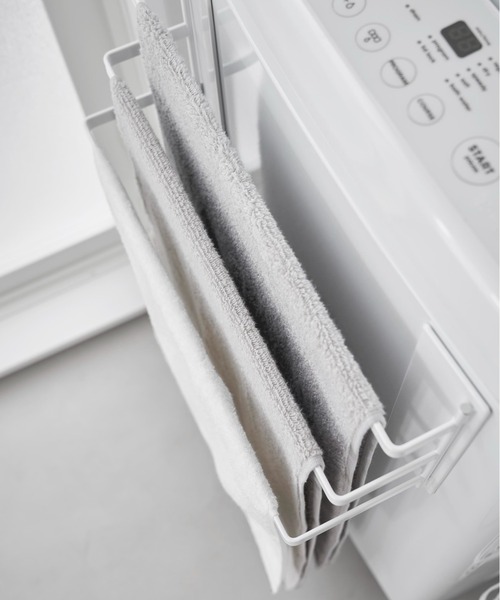 tower（タワー）の「tower（タワー）洗濯機前マグネットタオルハンガー ３連（バス/トイレグッズ・レディース・ブラック/ホワイト・ONE SIZE）」の8枚目の写真