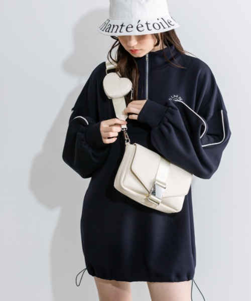 OLIVE des OLIVE（オリーブデオリーブ）の「ハートポーチ付ボディーバッグ　1041120030（ショルダーバッグ・レディース・ブラック/イエロー/アイボリー・FREE）」の9枚目の写真