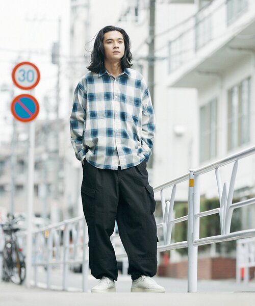 JOURNAL STANDARD(ジャーナルスタンダード)の「リップストップ 8P オーバーパンツ(カーゴパンツ・メンズ・ブラック/グレー/カーキ・MEDIUM/LARGE)」の22枚目の写真