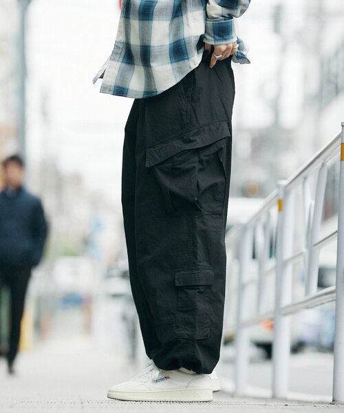 JOURNAL STANDARD(ジャーナルスタンダード)の「リップストップ 8P オーバーパンツ(カーゴパンツ・メンズ・ブラック/グレー/カーキ・MEDIUM/LARGE)」の17枚目の写真