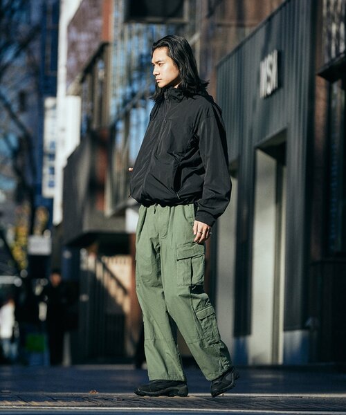 JOURNAL STANDARD(ジャーナルスタンダード)の「リップストップ 8P オーバーパンツ(カーゴパンツ・メンズ・ブラック/グレー/カーキ・MEDIUM/LARGE)」の7枚目の写真