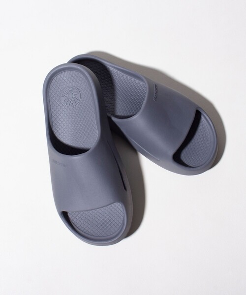 freewaters（フリーウォーターズ）の「【FREEWATERS/フリーウォーターズ】Cloud9 Slide リカバリーサンダル（サンダル・メンズ・ブラック/グレー/ベージュ・26/27/28）」の3枚目の写真