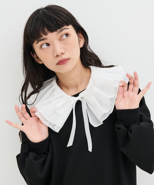 Alberobelloつけ襟 AMBIDEX Store 〇透かし編み 襟付きプルオーバー(F クロ): FLAT