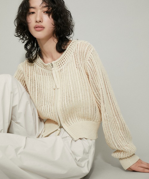ADAM ET ROPE'(アダムエロペ)の「【WEB限定】ラインメッシュニットブルゾン(カーディガン/ボレロ・レディース・ブラック/レッド/オフホワイト・FREE)」の2枚目の写真