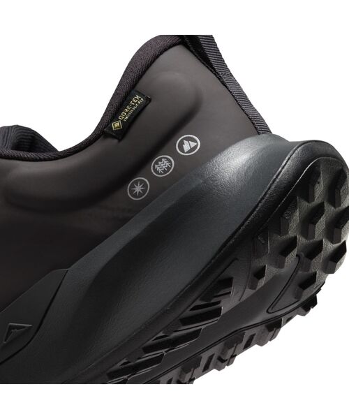 NIKE（ナイキ）の「ナイキ ジュニパー トレイル 2 GORE-TEX メンズ 防水 トレイル ランニングシューズ / Nike Juniper Trail 2 GORE-TEX Men's Waterproof Trail Running Shoes＜23.5-30cm 展開＞（スニーカー・メンズ・クリーム/ダークブラウン・25/28/27.5/27/26.5/26/25.5/30/29/28.5/24.5/24/23.5）」の6枚目の写真